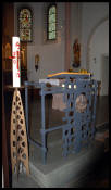 AmboMitOsterkerze.jpg (279391 Byte)